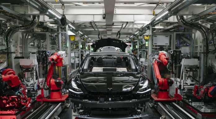 Tesla : Νέο ρεκόρ σε παραδόσεις και παραγωγή για το 3ο τρίμηνο