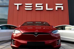 Εκπληκτική κερδοφορία της Tesla για το τρίτο τρίμηνο