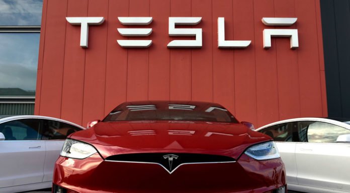 Εκπληκτική κερδοφορία της Tesla για το τρίτο τρίμηνο