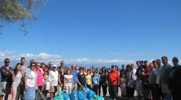 Εθελοντές της HELMEPA μάζεψαν σκουπίδια από παραλίες και θάλασσες