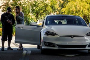 Ρεκόρ πρώτων τριμήνων οι παραδόσεις της Tesla για το 2020